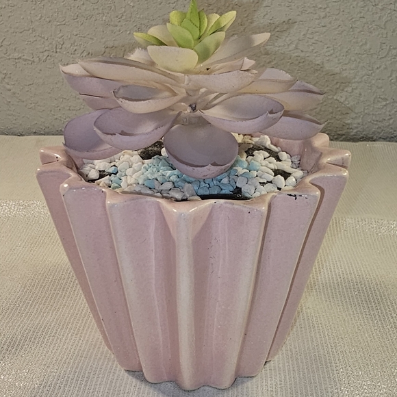 Ceramic - Picture 2 of 2